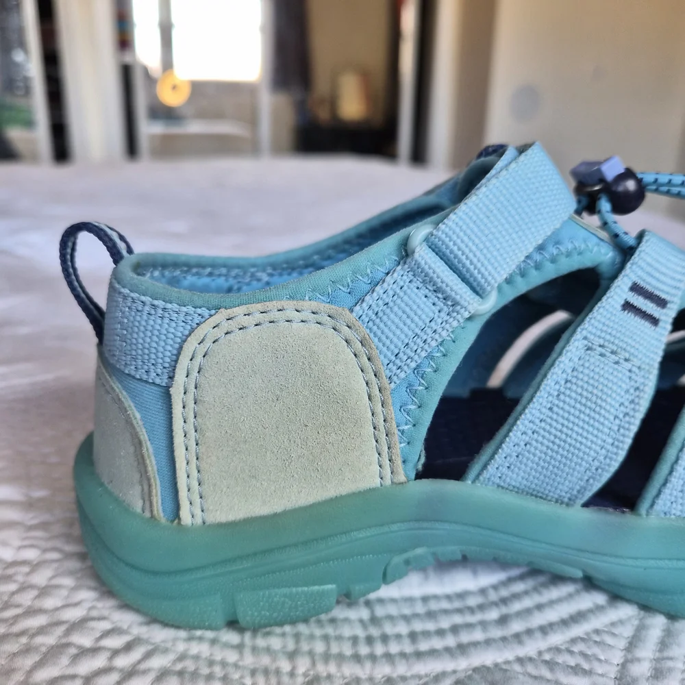 EUC Like New Keen Newport H2 Baby Ice Blue Kids 5 Women 6.5 EU 37